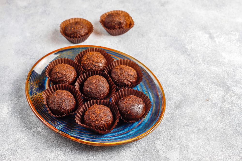 Como fazer trufa de chocolate com biscoito Le Petit? Confira a receita