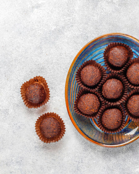Trufa de chocolate feita com biscoito: conheça as receitas e ingredientes ideais