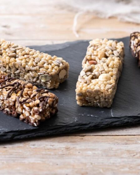 Barra de cereal vegana: o lanche ideal para treinar
